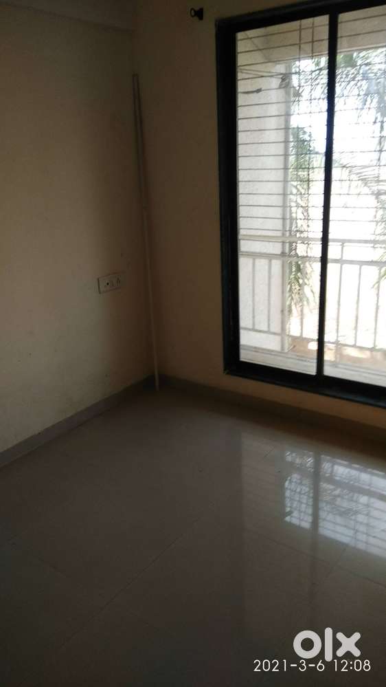 UNUSED FLAT.2 BHK AT LOWJEE  10mins walking from lowjee station