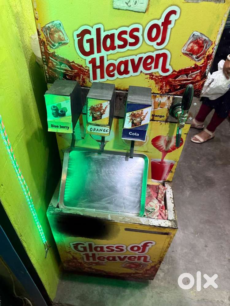 Cold drink dispenser
