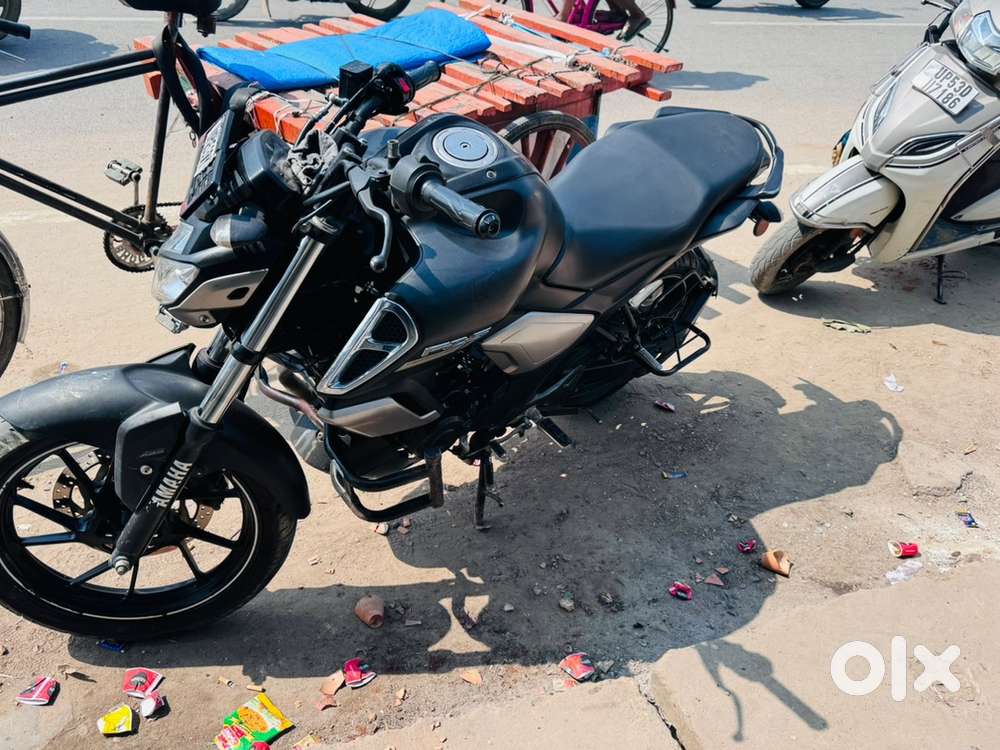 July 2021 ki byke h 33000 km chla full maintenan ek bhi rupees lgana n