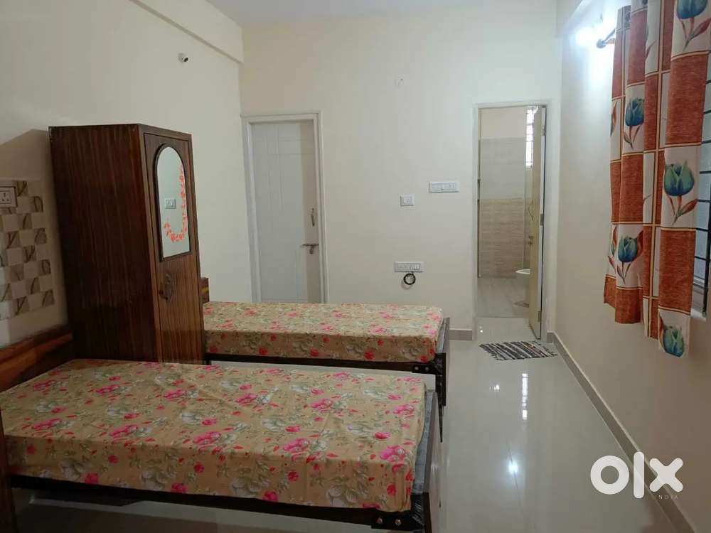 Radhe Radhe girls p.g