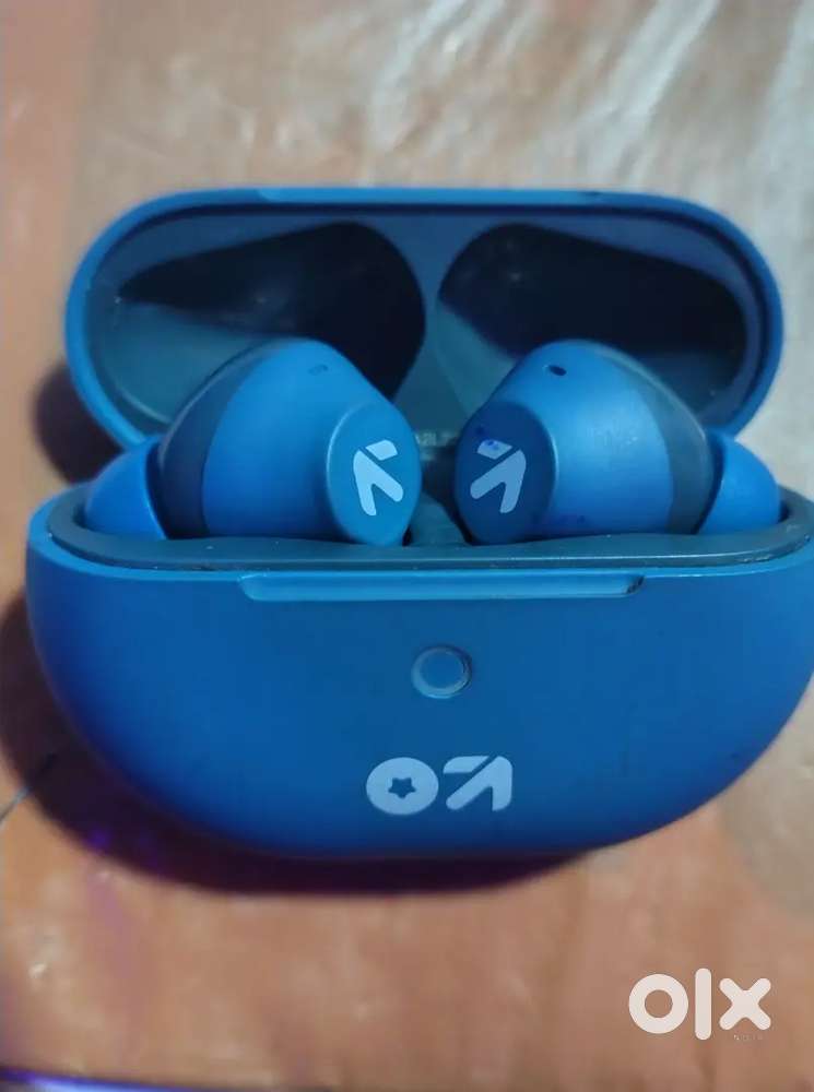 Airbass earbuds