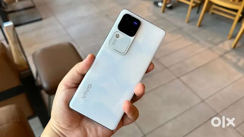 VIVO V30 PRO 8&256 Andaman Blue colour