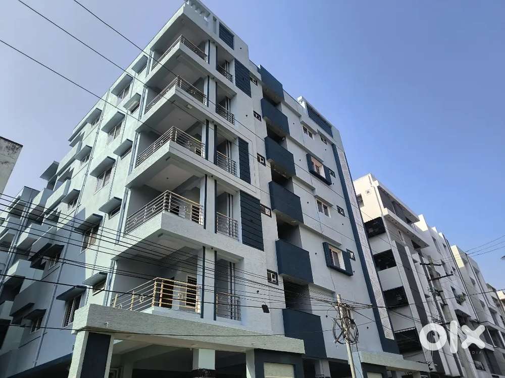 2 & 3 BHK FLATS FOR SALE in MadhruwVada cricket stadium