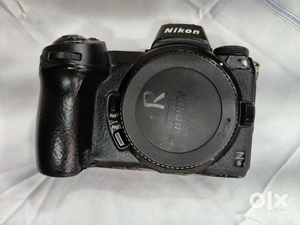 Sale nikon z6 body 64gb card reader 2 battery charger no bill no box