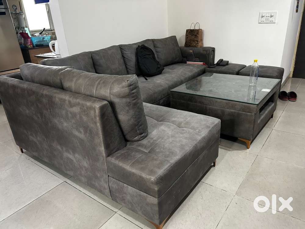 7 Seater L shaped sofa