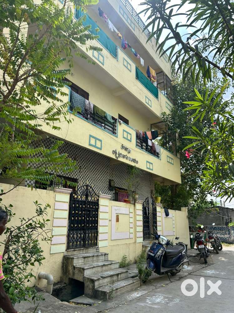 3 floor building with good rents