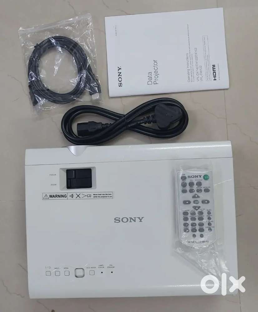 Sony lcd projector + warranty
