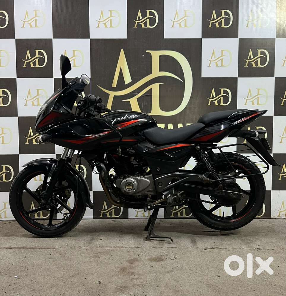 BAJAJ PULSAR 220F 1St OWNER MINT CONDITION