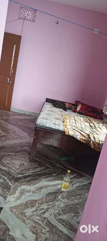 Semi Furnished 1RK in between Jaydev Vatika and Manipal Hospital
