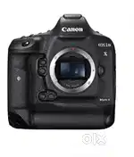 Canon EOS-1D X Mark II Body With Battery Charger