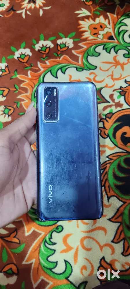 Vivo v20se 8GB RAM 128gb storage good condition urgent sale