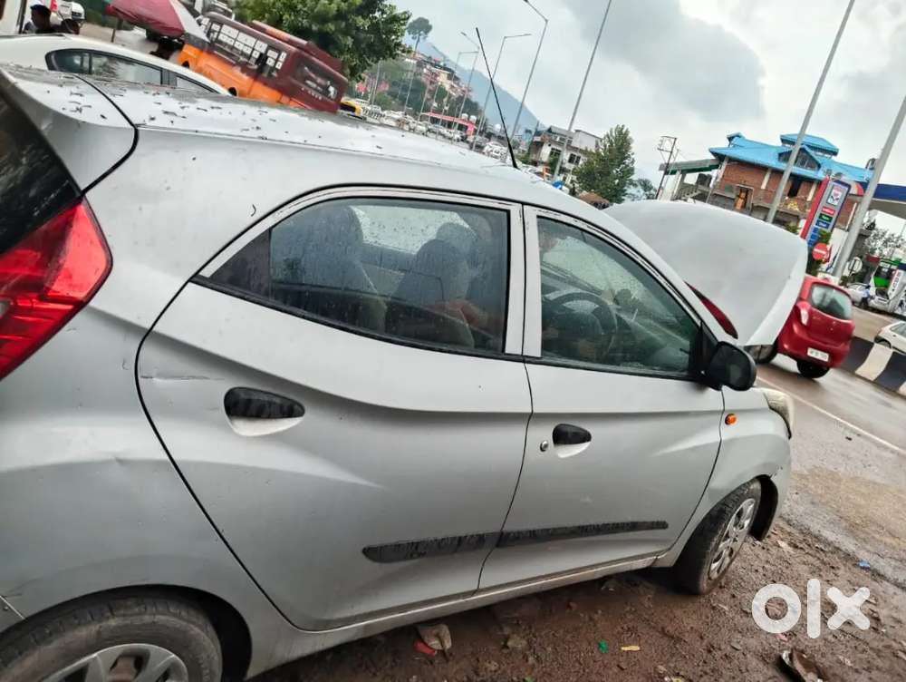Hyundai EON 2015 Petrol 130000 Km Driven