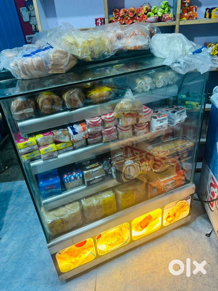 Bakery's warm refrigerator