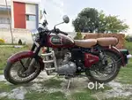 Classic 350 royal enfield Brand New Condition , well mainitained