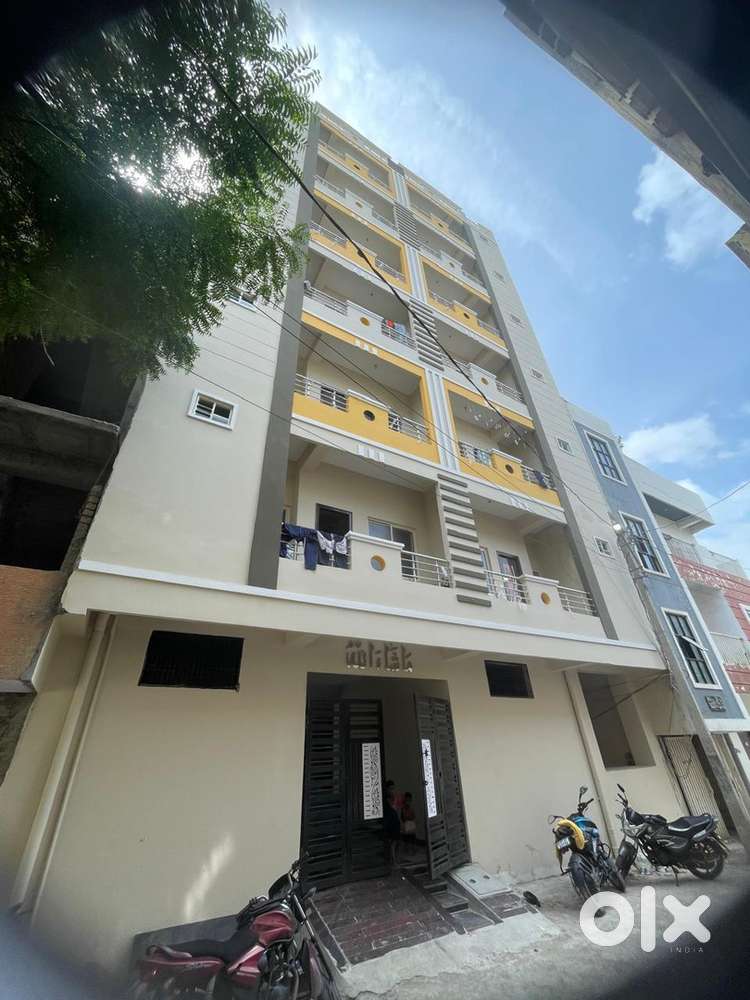 Specious 2bhk Flat in Golconda Fort   29 lakhs