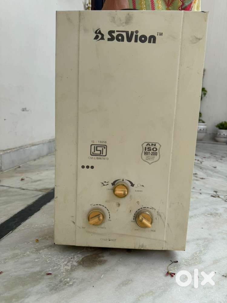 LPG Gas Gyser in excellent working condition