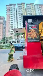 Food Truck with Inside kItchen for rent used for chinese