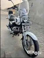Bajaj Avenger 220 Cruise