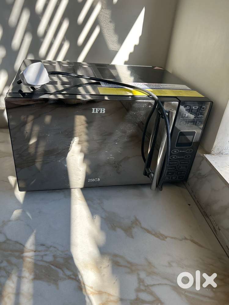 IFB 25 L Convection Microwave Oven – Model 25BC3 – Excellent Condition
