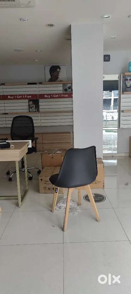 Spectacle  shop fixtures