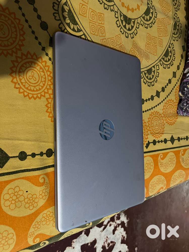HP.  LAPTOP