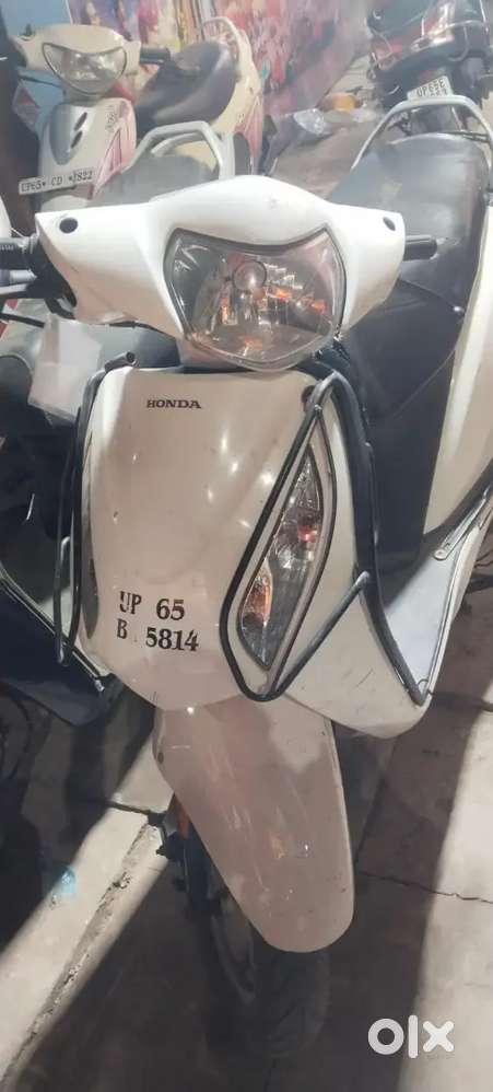 Honda activa i self start
