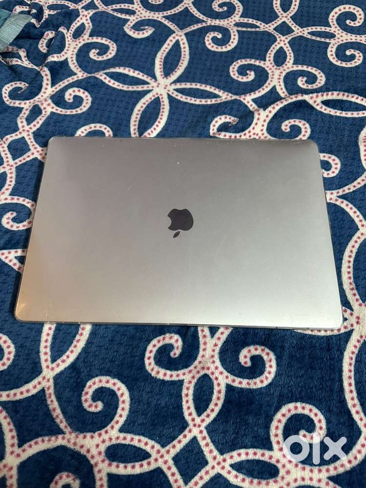 MacBook pro intel  i7