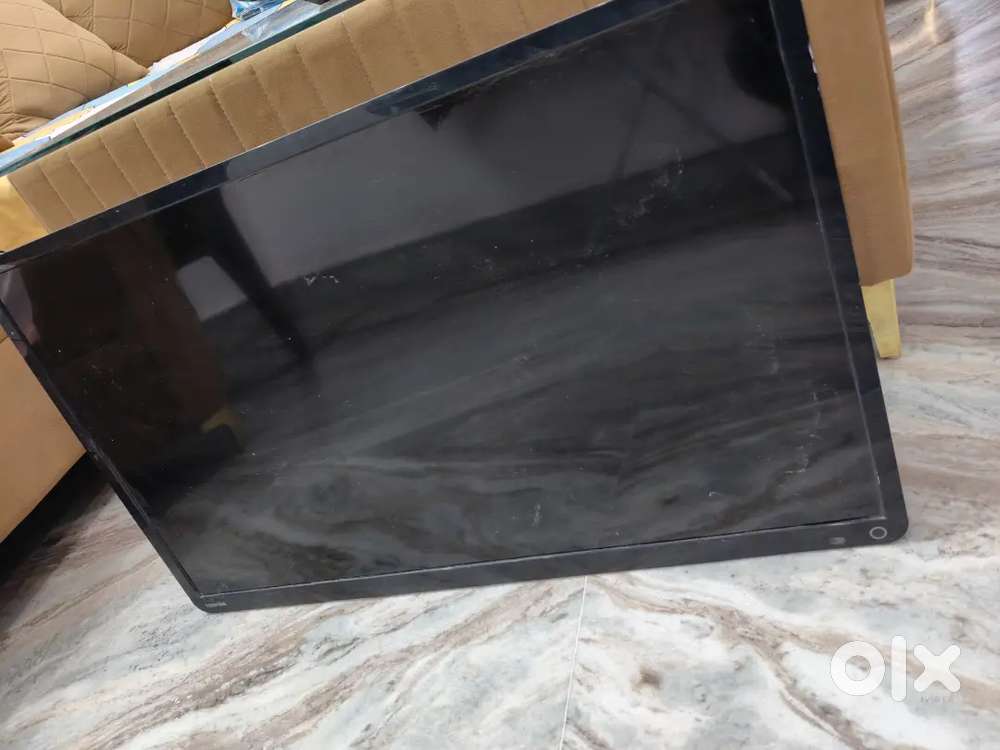 Toshiba 32 LED TV (Model: 32L2400ZE, 2010) - For Sale