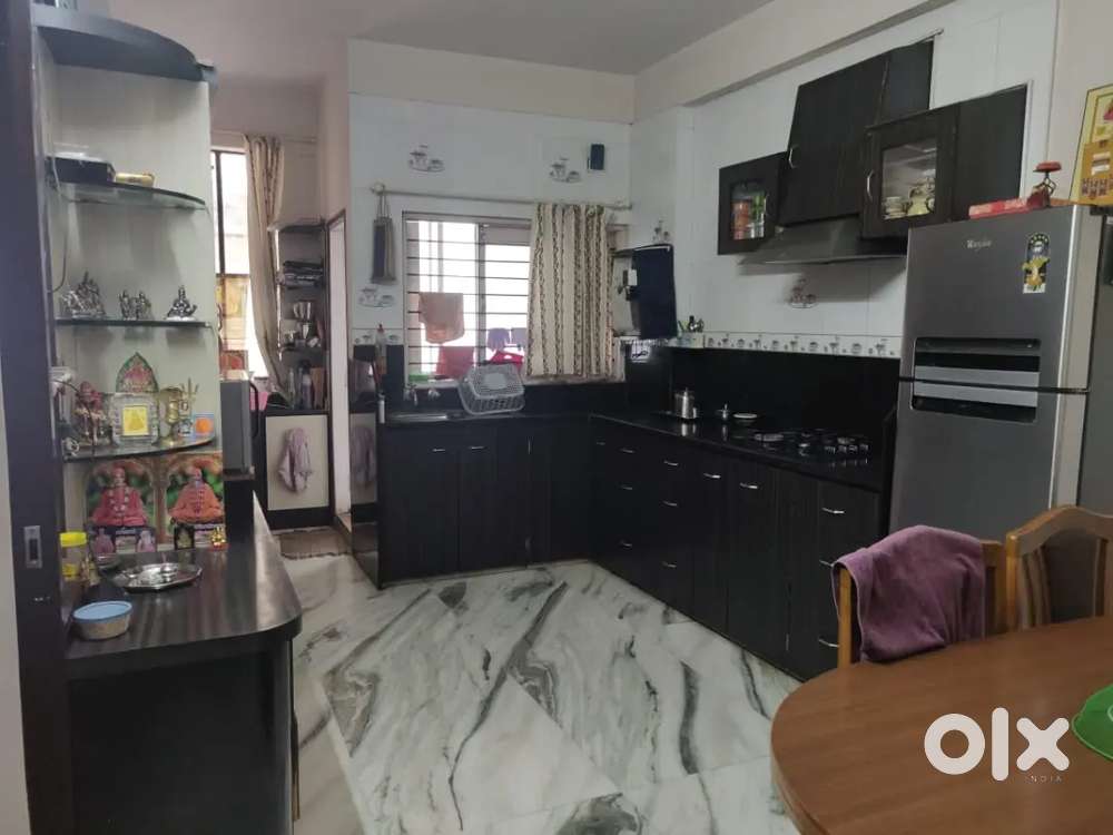 3bhk Fully furnished flat Prime location