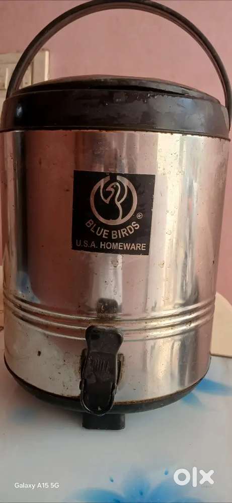 blue birds 8 litre water jug with tap