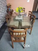 Dinning Table with 6 Chairs and Wooden Corner