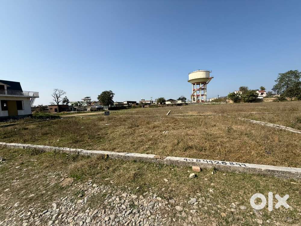 16500 per gaj,Total-390 gaj,78 front,45 depth,east facing,20ft road