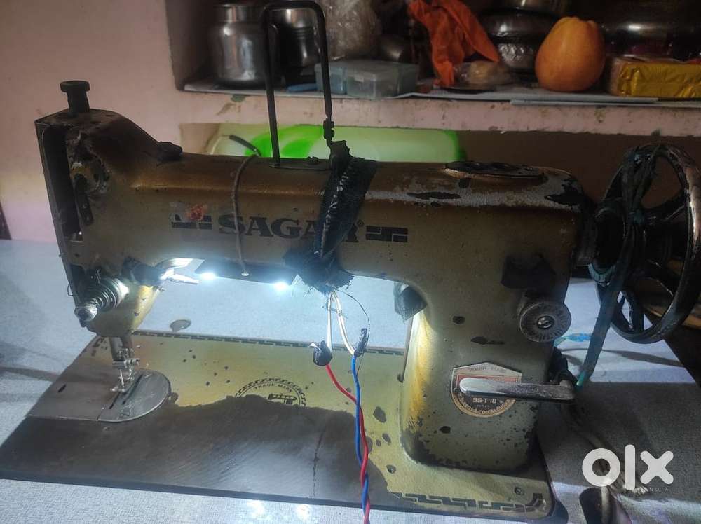 Tailor machine with motor