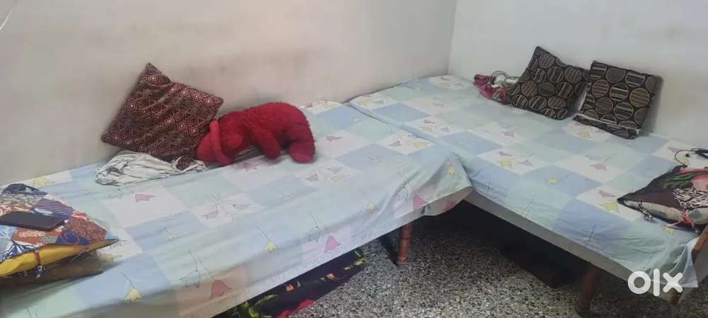 Single 2 beds without mattress