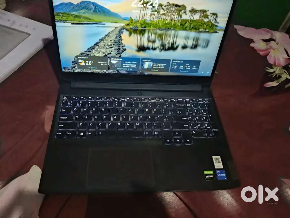 Lenovo IdeaPad Gaming 3 15IHU6 ntel Core i5-11300H rtx1650