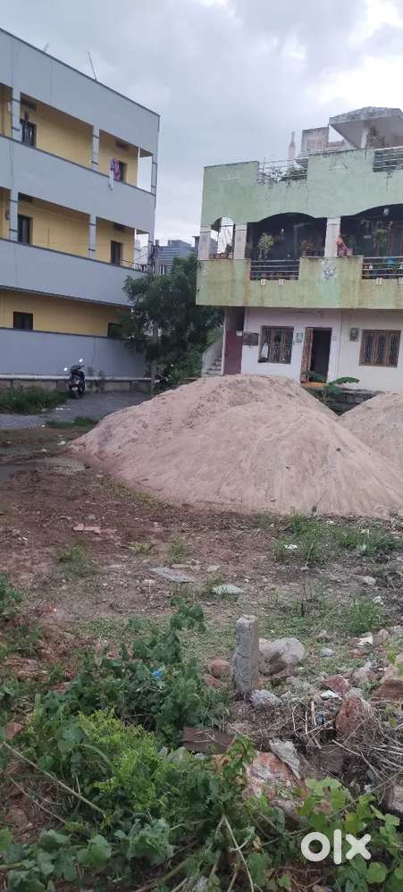 ఉండవల్లి సెంటర్ అయ్యప్పస్వామి గుడి వెనక రోడ్డులో 300 గజాల స్థలం 42వేలు