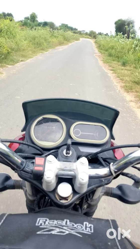 Good condition no dent paint donon tyre nahin