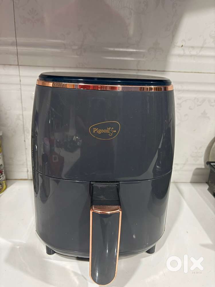 AIR FRYER just 20 days old