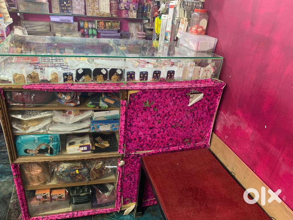 Shop counter