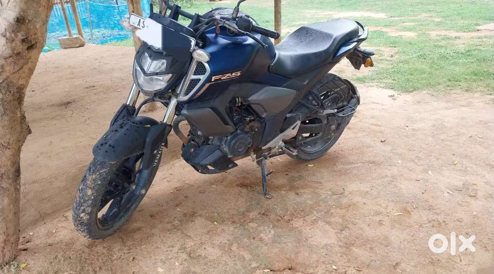 Yamaha fzs