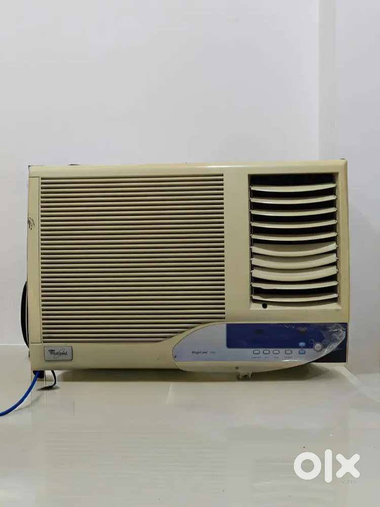 WINDOW  AC