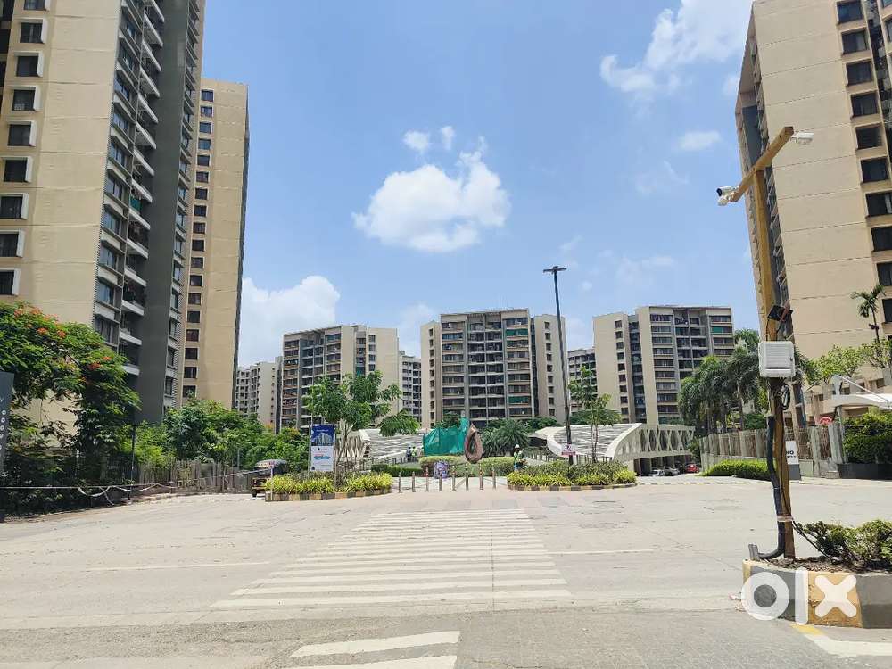 Pride world City 1.5 bhk Semi furnished Flat available for Rent.