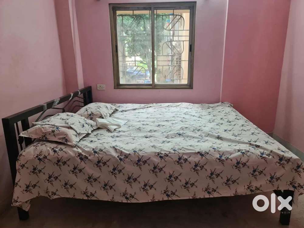 Selling bed & fan