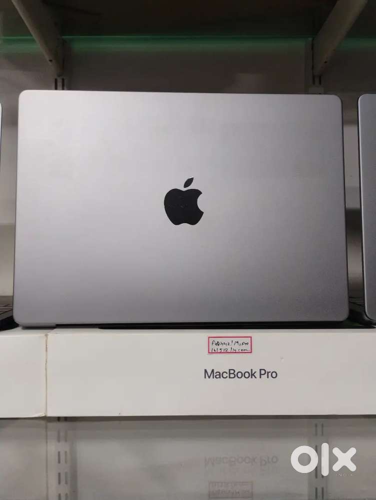 MacBook pro A2442- M1 pro