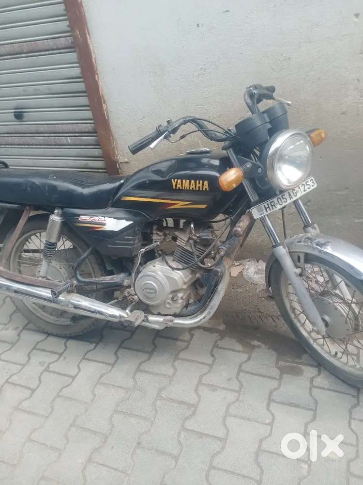 Yamaha Crux 2011 model Hai Jisko leni hai Vahi message Karen