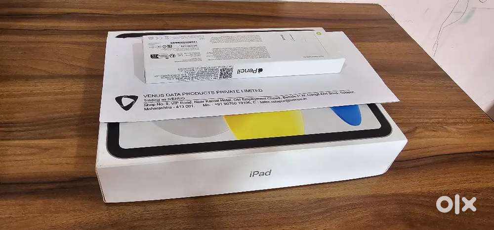 iPad 11th Gen (A16) + Apple Pencil + Cover  Like New