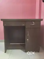 Home Office work table in excellent condition