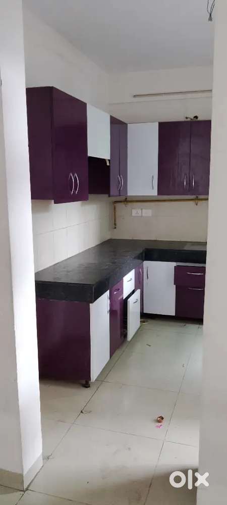 2,BHK SEMI FURNISHED FLAT FOR RENT EXECUTIVE FLOOR WAVE CITY NH 24 GZB