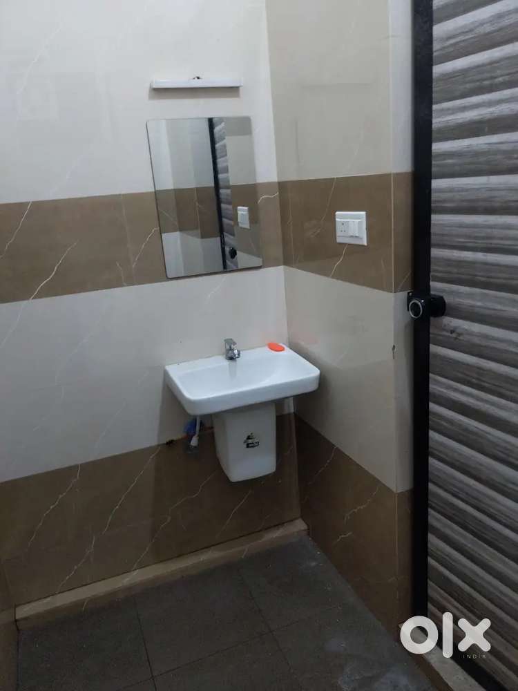 Looking for a flatmate  near hilite mall