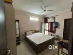 4th floor 3 bed flat